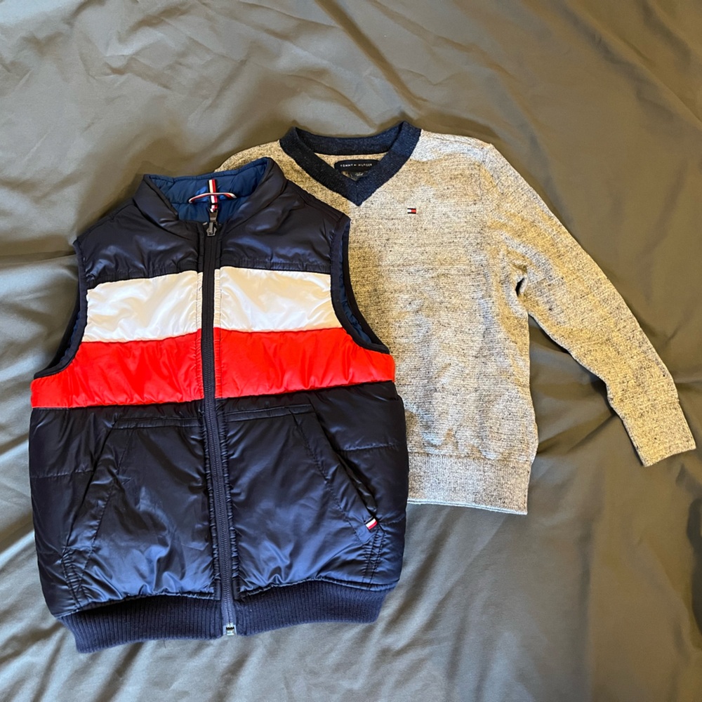 Tommy Hilfiger XS (4-5y) Reversible Puffy Vest and Cotton Sweater Set